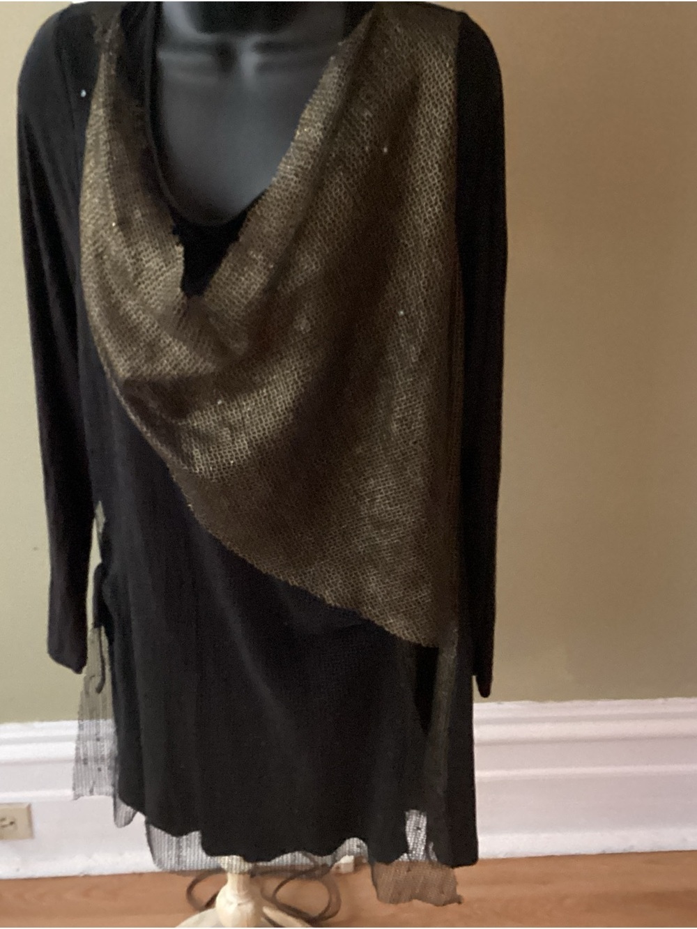 Cleo  Black Top Subtle Mesh Accent XL